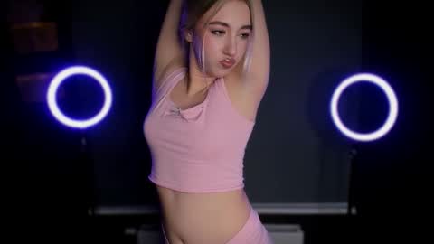 Bella online show from 7, 1, 2026