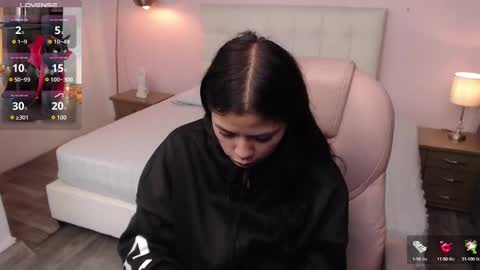 Snapshot of kiki_cams chatting on 16, 9, 2025 kIKI online show from 16, 9, 2025