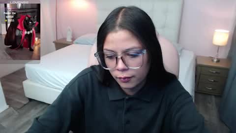 Snapshot of kiki_cams chatting on 17, 9, 2025 kIKI online show from 17, 9, 2025