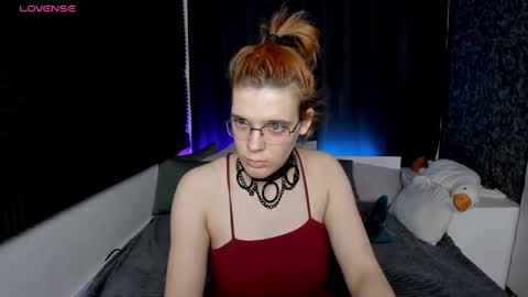 Snapshot of kiki_krash chatting on 6, 12, 2024 Kiki online show from 6, 12, 2024