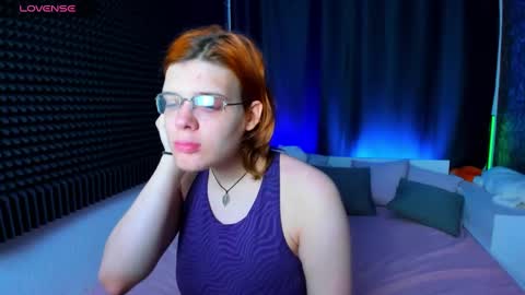 Snapshot of kiki_krash chatting on 16, 12, 2024 Kiki online show from 16, 12, 2024