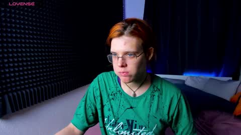 Snapshot of kiki_krash chatting on 18, 12, 2024 Kiki online show from 18, 12, 2024