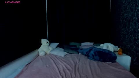 Snapshot of kiki_krash chatting on 12, 1, 2025 Kiki online show from 12, 1, 2025