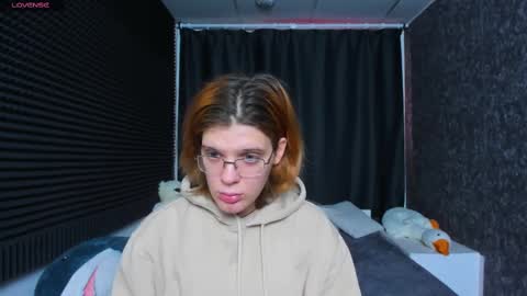 Snapshot of kiki_krash chatting on 17, 2, 2025 Kiki online show from 17, 2, 2025