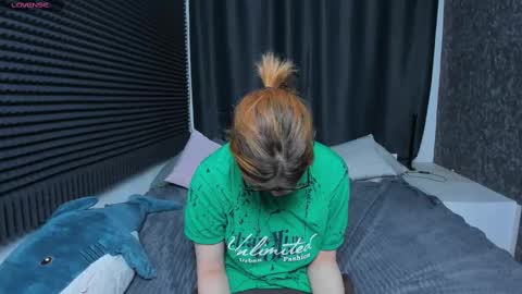 Snapshot of kiki_krash chatting on 24, 2, 2025 Kiki online show from 24, 2, 2025