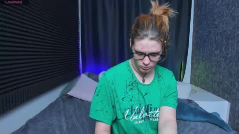 Snapshot of kiki_krash chatting on 24, 2, 2025 Kiki online show from 24, 2, 2025