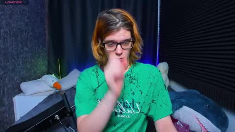 Snapshot of kiki_krash chatting on 25, 2, 2025 Kiki online show from 25, 2, 2025