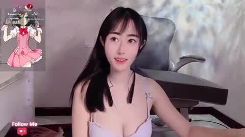 Snapshot of kiki_loveu chatting on 23, 12, 2024 kiki_loveu online show from 23, 12, 2024