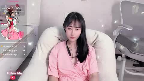 Snapshot of kiki_loveu chatting on 31, 12, 2024 kiki_loveu online show from 31, 12, 2024