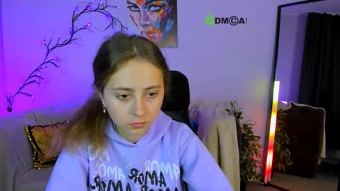 Snapshot of kiki_swan chatting on 29, 9, 2025 kiki_swan online show from 29, 9, 2025