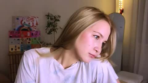 Snapshot of kikikarma chatting on 19, 2, 2026 kikikarma online show from 19, 2, 2026