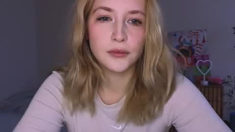 Snapshot of kikikarma chatting on 19, 3, 2026 kikikarma online show from 19, 3, 2026