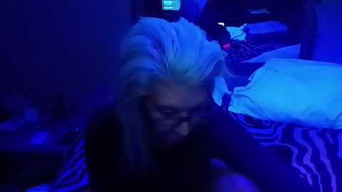 Snapshot of kikilovespartylights chatting on 29, 12, 2024 kikilovespartylights online show from 29, 12, 2024