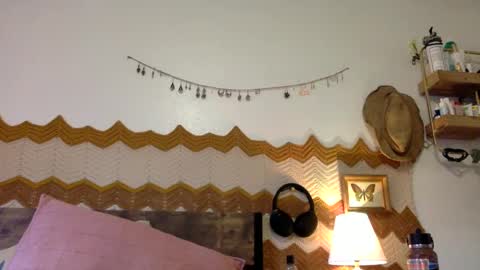 Snapshot of kikiraebabyy chatting on 3, 3, 2025 kikiraebabyy online show from 3, 3, 2025