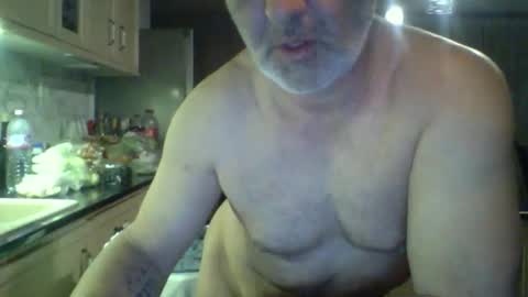 Snapshot of kikocummadrid chatting on 11, 4, 2026 kikocummadrid online show from 11, 4, 2026