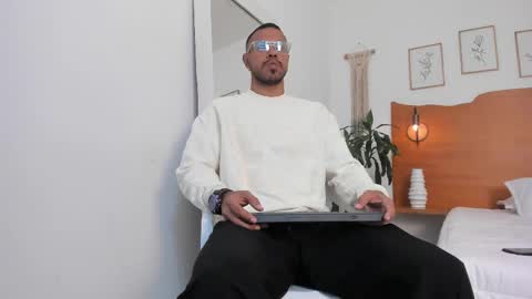 Snapshot of killua_zagarra_ chatting on 2, 5, 2026 Kilua Muscle guy online show from 2, 5, 2026