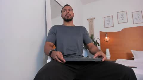 Snapshot of killua_zagarra_ chatting on 23, 5, 2026 Kilua Muscle guy online show from 23, 5, 2026