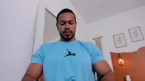 Snapshot of killua_zagarra_ chatting on 5, 6, 2026 Kilua Muscle guy online show from 5, 6, 2026