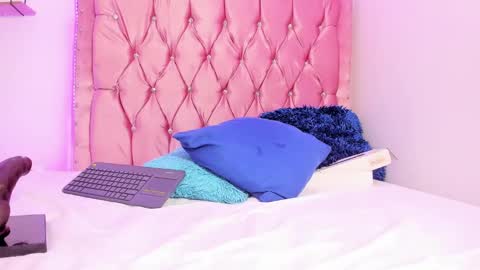 Snapshot of kim_baker1 chatting on 11, 3, 2025 kim online show from 11, 3, 2025
