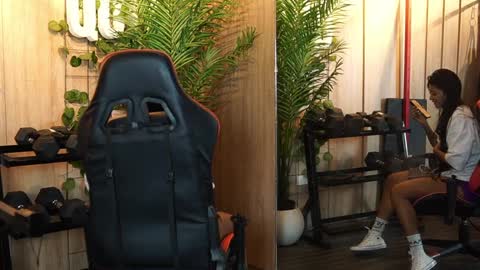 Snapshot of kim_beckett chatting on 23, 9, 2025 Kim online show from 23, 9, 2025