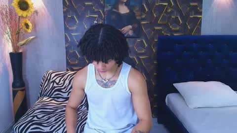 Snapshot of kim_curly_ chatting on 4, 6, 2026 KIM online show from 4, 6, 2026