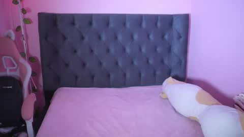 ISABELLA 3 online show from 2, 10, 2025