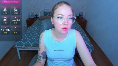 Snapshot of kim_girl_next_door chatting on 13, 11, 2025 KIM online show from 13, 11, 2025