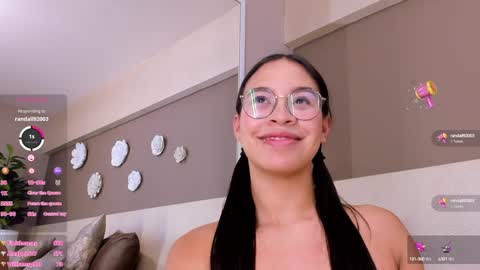 Snapshot of kim_hiltoon chatting on 18, 1, 2025 KIM online show from 18, 1, 2025