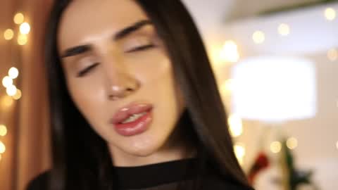 Kim Oberlin online show from 7, 1, 2025