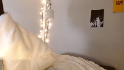 Kim  Yuk online show from 7, 12, 2024