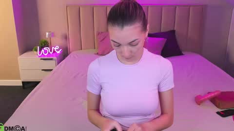 Snapshot of kimberlly_smith chatting on 19, 5, 2026 kimberlly_smith online show from 19, 5, 2026