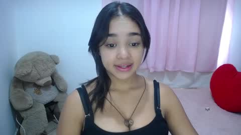 Snapshot of kimberly_slim chatting on 4, 3, 2025 Kim online show from 4, 3, 2025