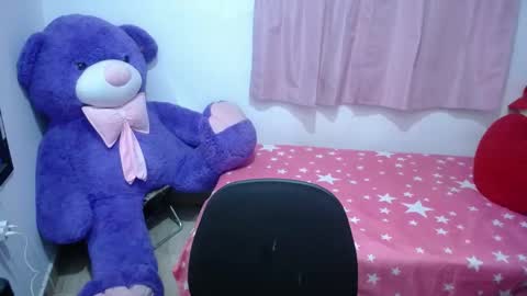 Snapshot of kimberly_slim chatting on 30, 10, 2025 Kim online show from 30, 10, 2025