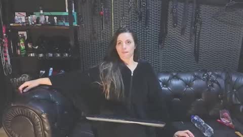 Snapshot of kimberly_swan_ chatting on 18, 2, 2025  KIMBERLY SWAN  online show from 18, 2, 2025