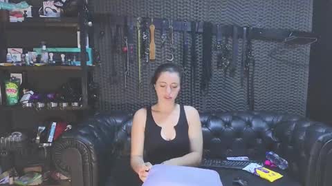 Snapshot of kimberly_swan_ chatting on 18, 2, 2025  KIMBERLY SWAN  online show from 18, 2, 2025