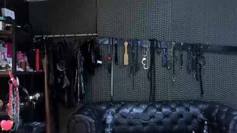 Snapshot of kimberly_swan_ chatting on 5, 10, 2025  KIMBERLY SWAN  online show from 5, 10, 2025