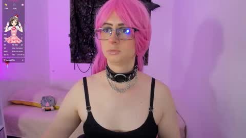 Snapshot of kimberly_thonson chatting on 12, 10, 2025 kimberly_thonson online show from 12, 10, 2025