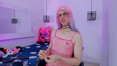 Snapshot of kimberly_thonson chatting on 7, 2, 2026 kimberly_thonson online show from 7, 2, 2026