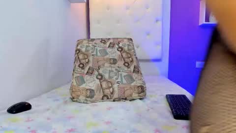        online show from 11, 9, 2025