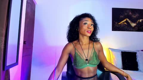 Kimberly Banks online show from 27, 2, 2025