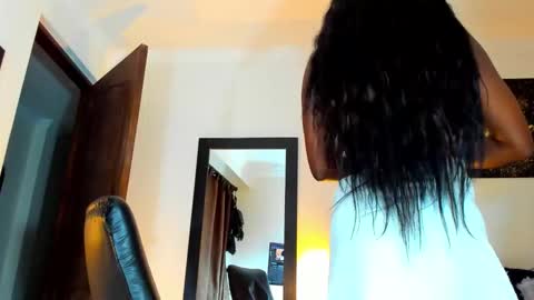 Kimberly Banks online show from 20, 11, 2025