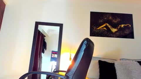 Kimberly Banks online show from 27, 11, 2025