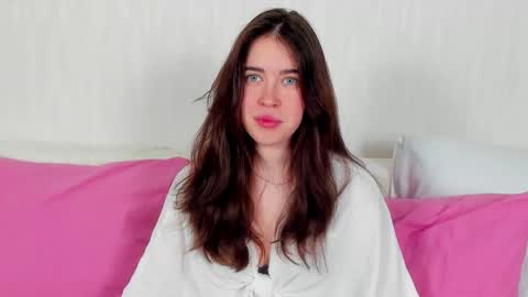 KimberlyBond online show from 14, 12, 2025