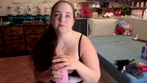 kimberlycaprice online show from 15, 5, 2026