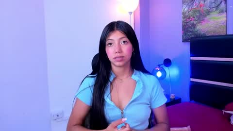 Kimberly Villalobos online show from 4, 12, 2024