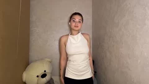 Snapshot of kimbraoehlenschlage chatting on 15, 6, 2026 Bella online show from 15, 6, 2026
