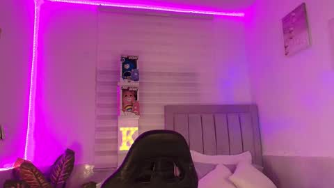 KimGeorgia online show from 23, 10, 2025