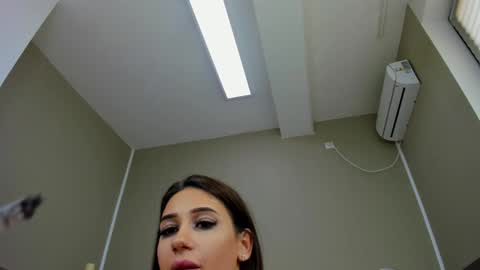 Snapshot of kimi_ivy chatting on 23, 12, 2024 kimi_ivy online show from 23, 12, 2024