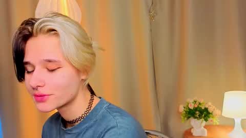 Elizabeth online show from 21, 12, 2025