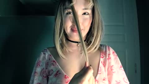 Kiki  online show from 19, 3, 2026